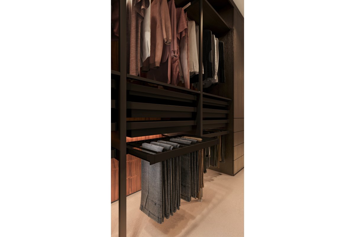 GTV ELITE pull out pants rack, 560-618, soft-close, black - GTV