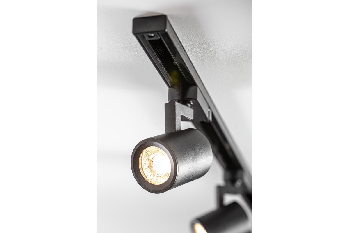 Zestaw TRAX, 3 oprawy na szynoprzewód, 3xGU10,max. 20*3, szynoprzewód 1-fazowy 1M, AC220-240V, biały - GTV Zestaw TRAX, 3 oprawy na szynoprzewód, 3xGU10,max. 20*3, szynoprzewód 1-fazowy 1M, AC220-240V, biały - GTV